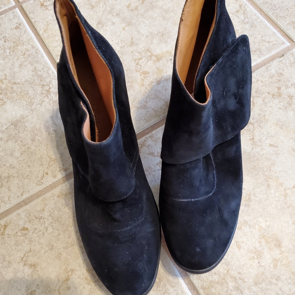 NWOT l'amour des pieds short boots